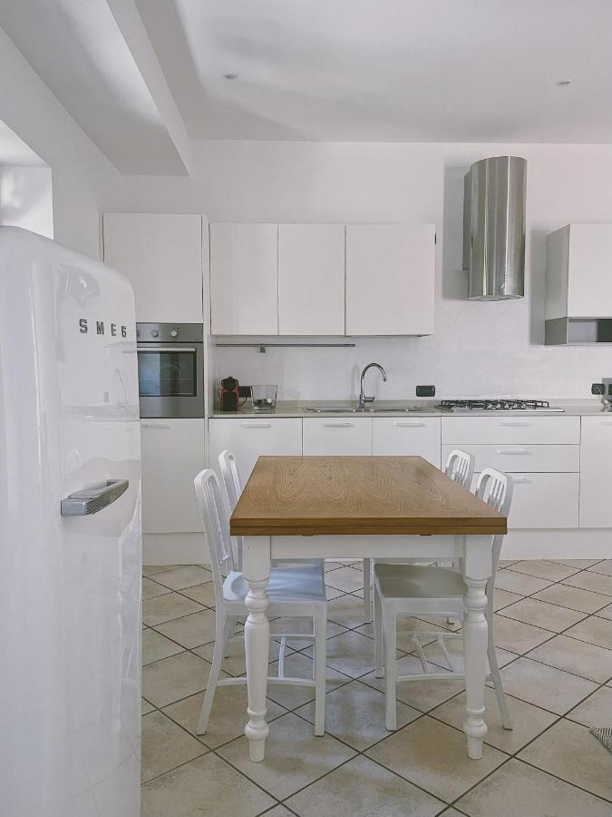 Casa Lobe - Charming Apartment In Village Centre La Morra Exterior photo